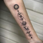 Фото тату планета 20.07.2021 №257 - planet tattoo - tatufoto.com