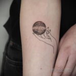 Фото тату планета 20.07.2021 №296 - planet tattoo - tatufoto.com