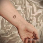 Фото тату планета 20.07.2021 №303 - planet tattoo - tatufoto.com