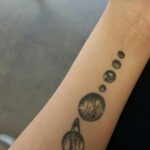 Фото тату планета 20.07.2021 №392 - planet tattoo - tatufoto.com