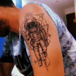 Фото тату про космос 20.07.2021 №055 - space tattoo - tatufoto.com