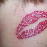 Фото тату с поцелуем 05.07.2021 №162 - tattoo kiss - tatufoto.com