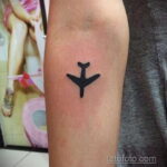 Фото тату самолет 06.07.2021 №019 - airplane tattoo - tatufoto.com
