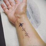 Фото тату самолет 06.07.2021 №028 - airplane tattoo - tatufoto.com