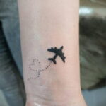 Фото тату самолет 06.07.2021 №035 - airplane tattoo - tatufoto.com