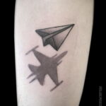 Фото тату самолет 06.07.2021 №036 - airplane tattoo - tatufoto.com