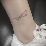 Фото тату самолет 06.07.2021 №085 - airplane tattoo - tatufoto.com