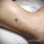 Фото тату самолет 06.07.2021 №095 - airplane tattoo - tatufoto.com