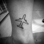 Фото тату самолет 06.07.2021 №147 - airplane tattoo - tatufoto.com