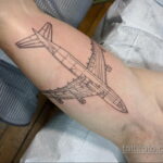 Фото тату самолет 06.07.2021 №196 - airplane tattoo - tatufoto.com