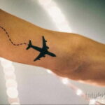 Фото тату самолет 06.07.2021 №222 - airplane tattoo - tatufoto.com