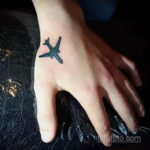 Фото тату самолет 06.07.2021 №236 - airplane tattoo - tatufoto.com
