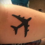 Фото тату самолет 06.07.2021 №240 - airplane tattoo - tatufoto.com