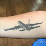 Фото тату самолет 06.07.2021 №246 - airplane tattoo - tatufoto.com