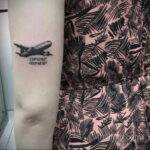 Фото тату самолет 06.07.2021 №265 - airplane tattoo - tatufoto.com