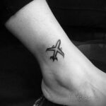 Фото тату самолет 06.07.2021 №275 - airplane tattoo - tatufoto.com