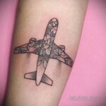 Фото тату самолет 06.07.2021 №289 - airplane tattoo - tatufoto.com