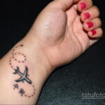 Фото тату самолет 06.07.2021 №305 - airplane tattoo - tatufoto.com