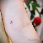 Фото тату самолет 06.07.2021 №332 - airplane tattoo - tatufoto.com