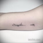 Фото тату самолет 06.07.2021 №333 - airplane tattoo - tatufoto.com