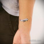 Фото тату самолет 06.07.2021 №340 - airplane tattoo - tatufoto.com