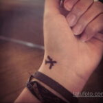 Фото тату самолет 06.07.2021 №400 - airplane tattoo - tatufoto.com