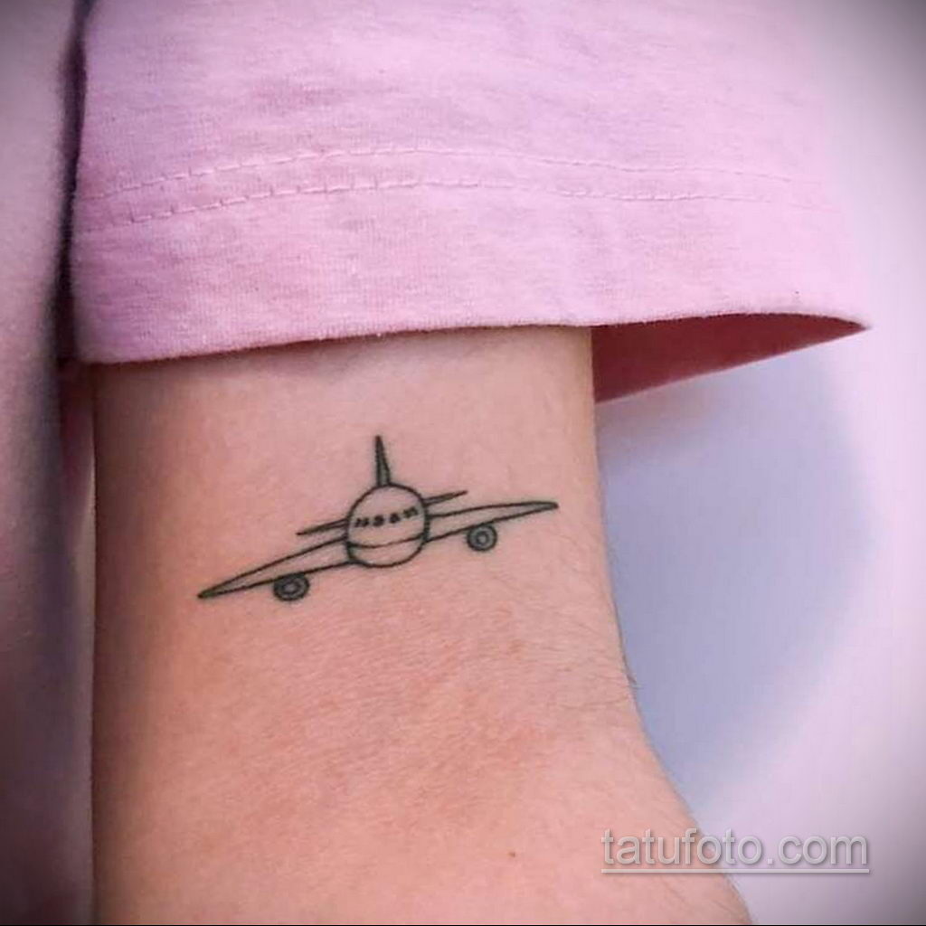 Фото тату самолет 06.07.2021 №422 - airplane tattoo - tatufoto.com
