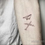 Фото тату самолет 06.07.2021 №443 - airplane tattoo - tatufoto.com