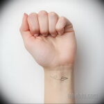 Фото тату самолет 06.07.2021 №447 - airplane tattoo - tatufoto.com