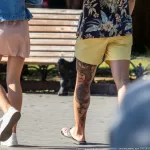 Большая цветная татуировка с драконом на всю левую ногу мужчины — уличная тату (street tattoo) № 15– tatufoto.com 230821 11