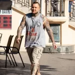 Парень у которого почти все тело в татуировках — уличная тату (street tattoo) № 15– tatufoto.com 230821 7