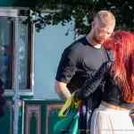 Тату браслет с узорами на правой руке парня - Уличная тату (street tattoo) № 14–210821 3