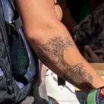 Тату дерево и мьельнер на запястье мужчины - Уличная тату (street tattoo) № 14–210821 1
