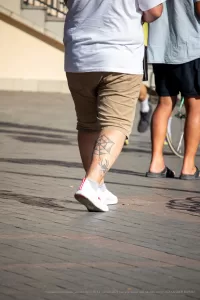 Тату паутина и паук на правой икре парня - Уличная тату (street tattoo) № 14–210821 9