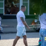 Тату с цветком водяной лилии на плече мужчины - Уличная тату (street tattoo) № 14–210821 7