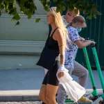 Тату три полоски браслетом на левой руке девушки - Уличная тату (street tattoo) № 14–210821 4