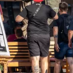 Тату череп на левой икре парня - Уличная тату (street tattoo) № 14–210821 3