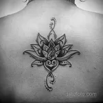 Фото женской тату лотос 07.08.2021 №001 - female tattoo lotus - tatufoto.com