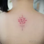 Фото женской тату лотос 07.08.2021 №017 - female tattoo lotus - tatufoto.com