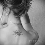 Фото женской тату лотос 07.08.2021 №055 - female tattoo lotus - tatufoto.com