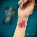 Фото рисунка тату с лотосом 07.08.2021 №072 - lotus tattoo - tatufoto.com