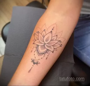 Фото рисунка тату с лотосом 07.08.2021 №111 - lotus tattoo - tatufoto.com