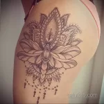 Фото тату лотос на бедре 07.08.2021 №025 - lotus tattoo on thigh - tatufoto.com