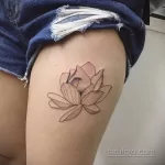 Фото тату лотос на бедре 07.08.2021 №041 - lotus tattoo on thigh - tatufoto.com