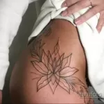 Фото тату лотос на бедре 07.08.2021 №044 - lotus tattoo on thigh - tatufoto.com