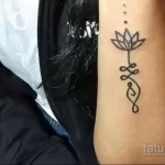 Фото тату лотос на запястье 07.08.2021 №040 - lotus tattoo on wrist - tatufoto.com