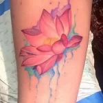 Фото тату лотос цветной 07.08.2021 №002 - lotus tattoo color - tatufoto.com