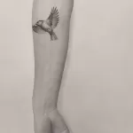 Фото тату с птицей синица 13,08,2021 - №0114 - Tit tattoo - tatufoto.com