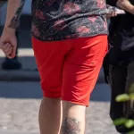 Цветная тату с карпом на правой икре парня - Уличная тату (street tattoo) № 14–210821 5