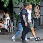 Цветная тату с осьминогом на правой руке парня - Уличная тату (street tattoo) № 14–210821 3